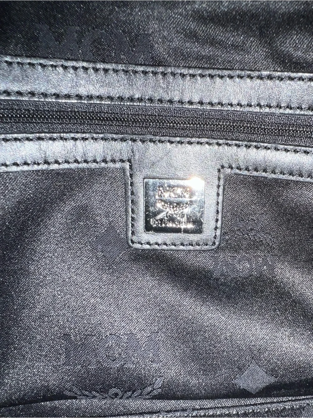 AUTH MCM BOSTON 20
